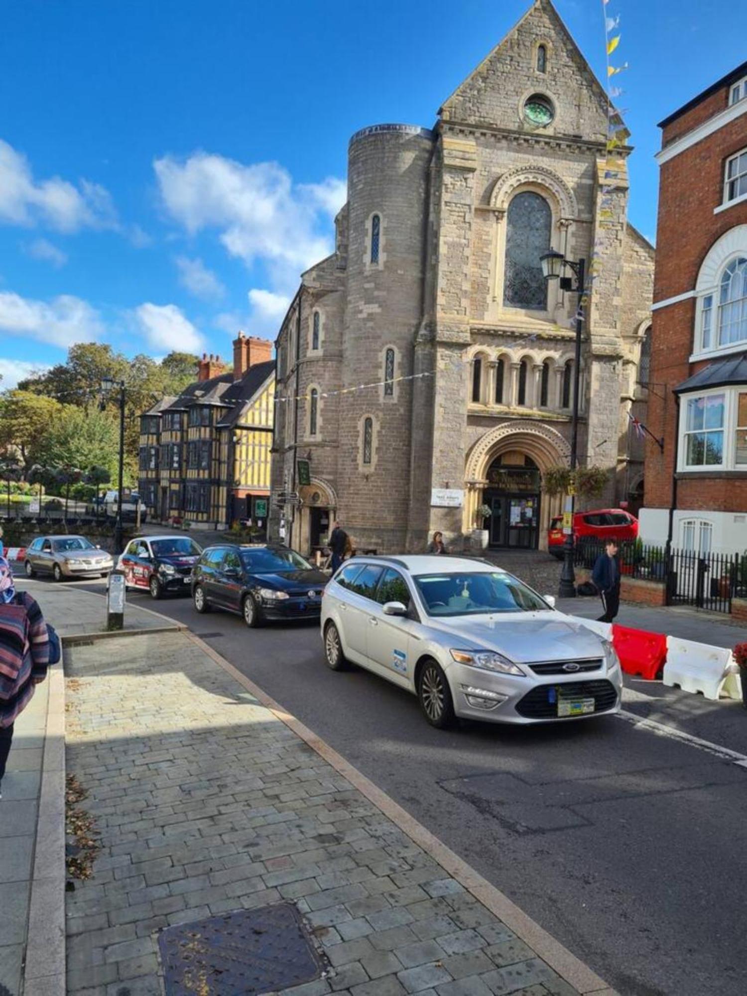 Cosy Corner - Town Centre Flat With Free Nearby Parking Lejlighed Shrewsbury Eksteriør billede