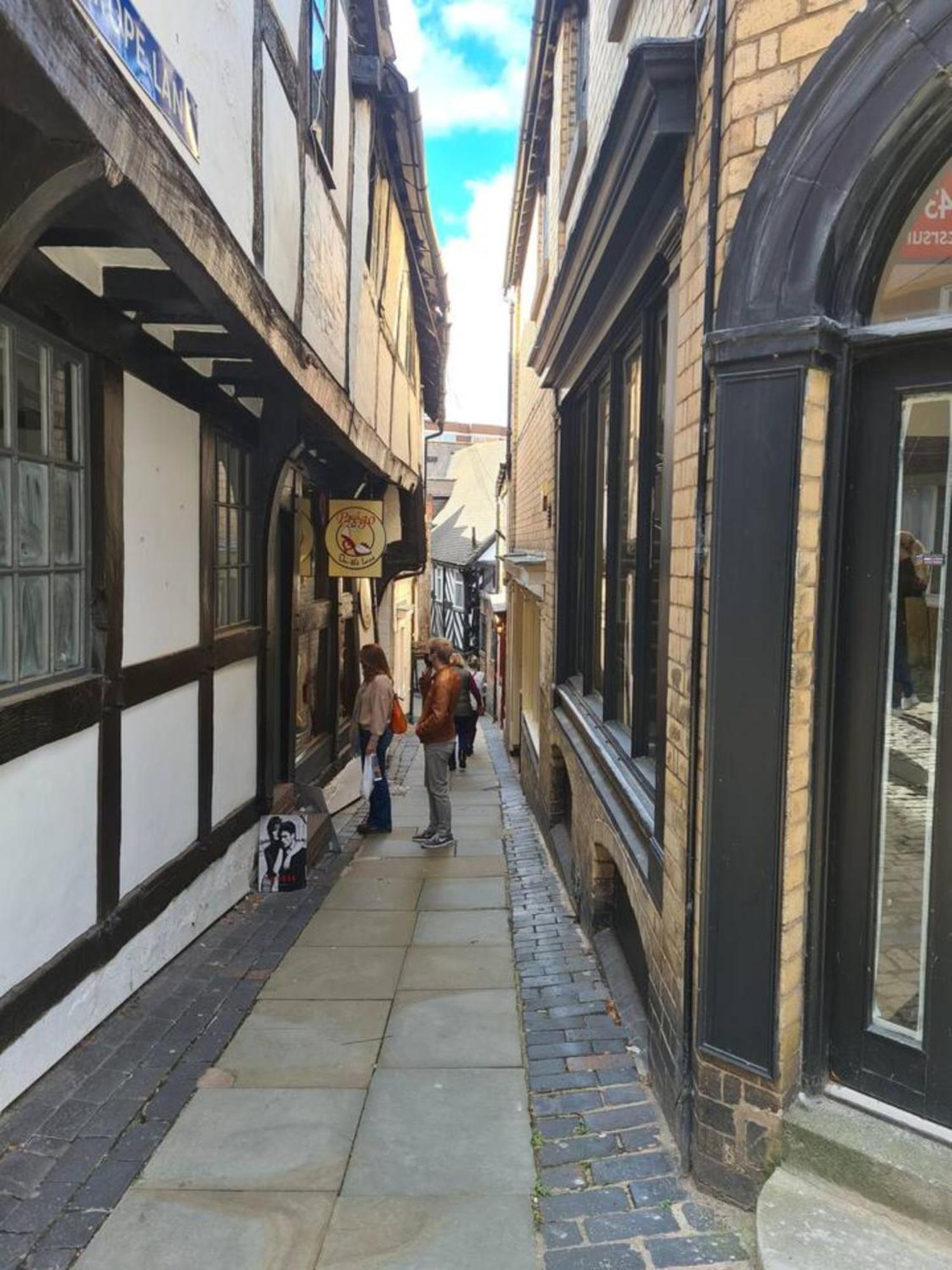 Cosy Corner - Town Centre Flat With Free Nearby Parking Lejlighed Shrewsbury Eksteriør billede
